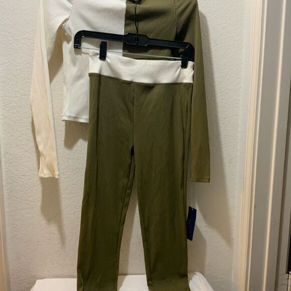 NWT Girl's Habitual Girl Ribbed Knit 2pc Set size 16 - Picture 2 of 12